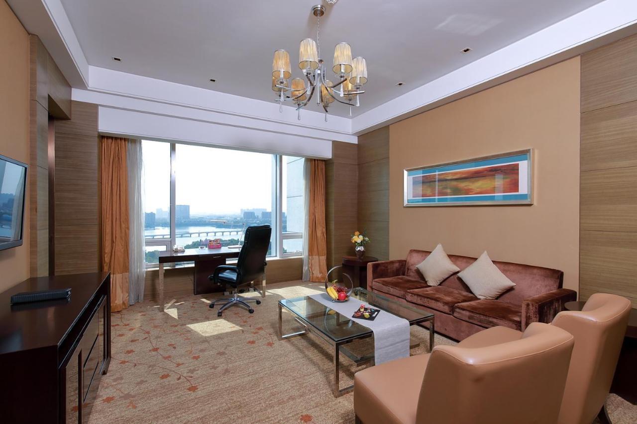 Crowne Plaza Nanjing Jiangning By Ihg Hotel Exterior photo